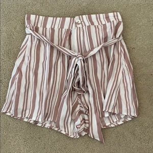 Princess Polly pink and white skort!